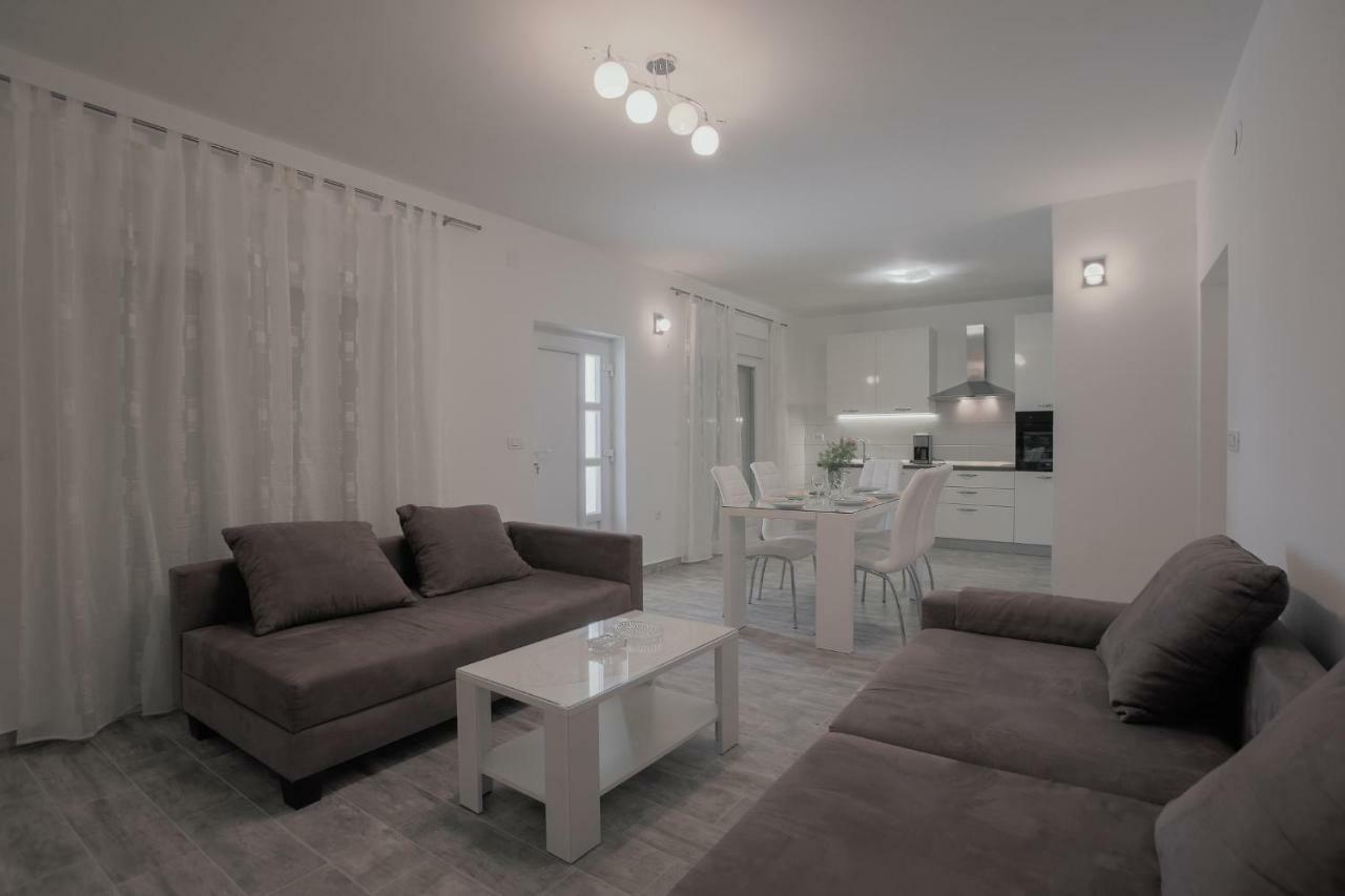 Apartman Slavko Seget Vranjica Exterior foto